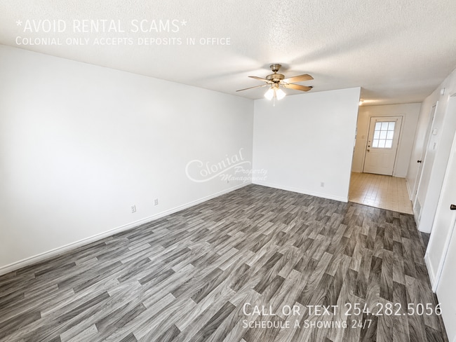 Building Photo - 4805 Cedarhill Cir