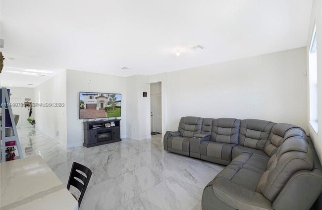 Building Photo - 10321 SW 232nd St