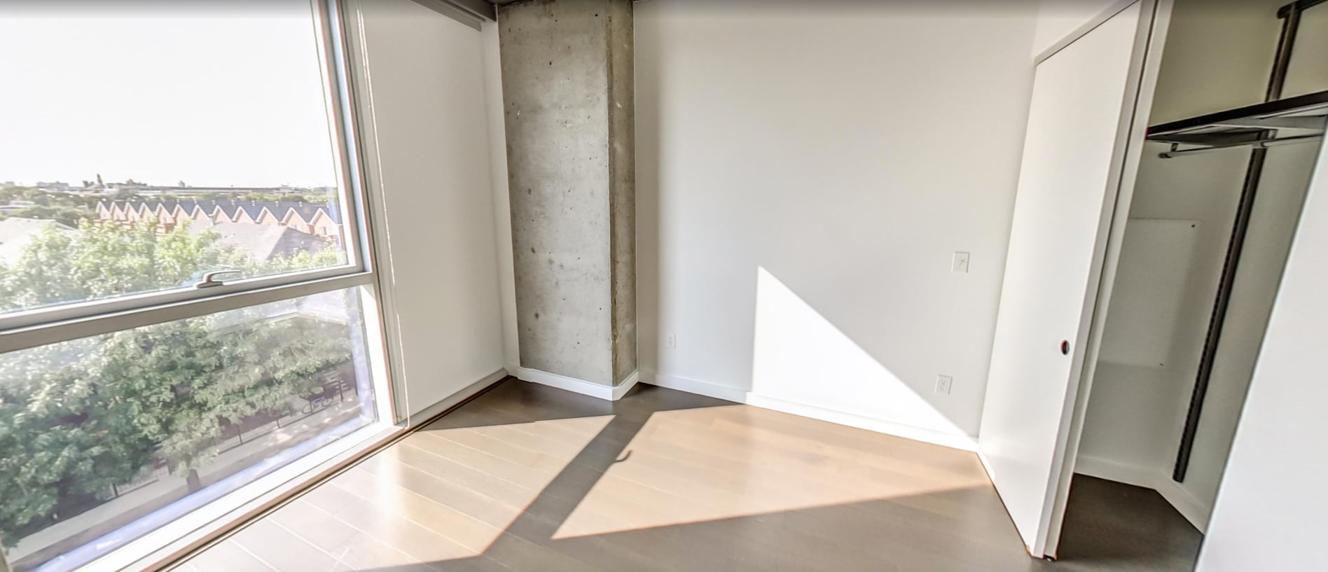 Building Photo - 1158 N Howe St