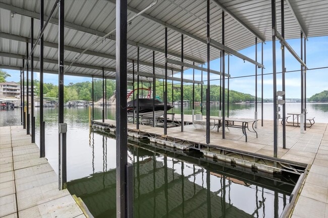 Building Photo - 24 Mimosa Rd