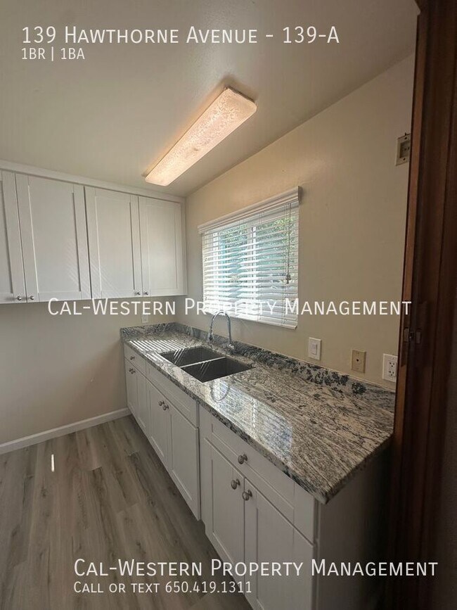 Building Photo - 139 Hawthorne Ave