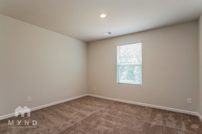 Building Photo - 124 Taverners Ln