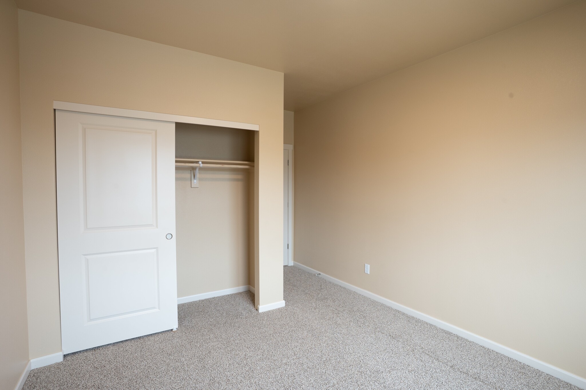 Building Photo - 5887 Joynak St S