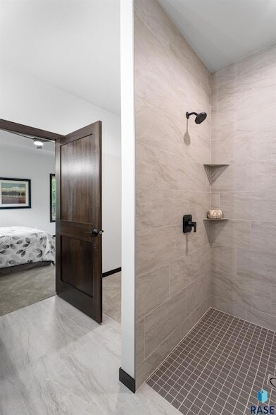 Building Photo - 1113 S Foss Ave