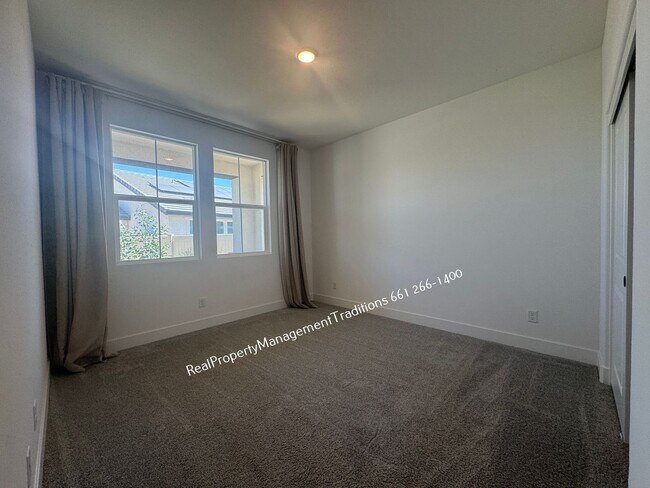 Building Photo - 8722 Tara Ct