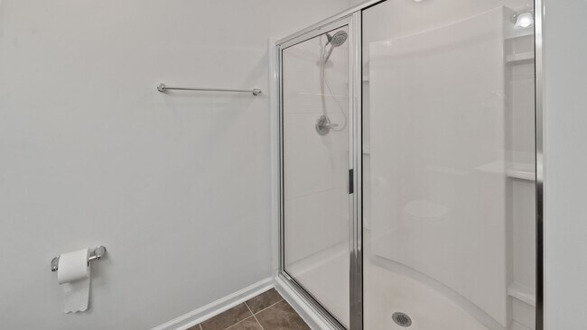 Building Photo - Stylish 3 Bedroom Townhome in The Commons – Richmond Hill Living at Its Finest