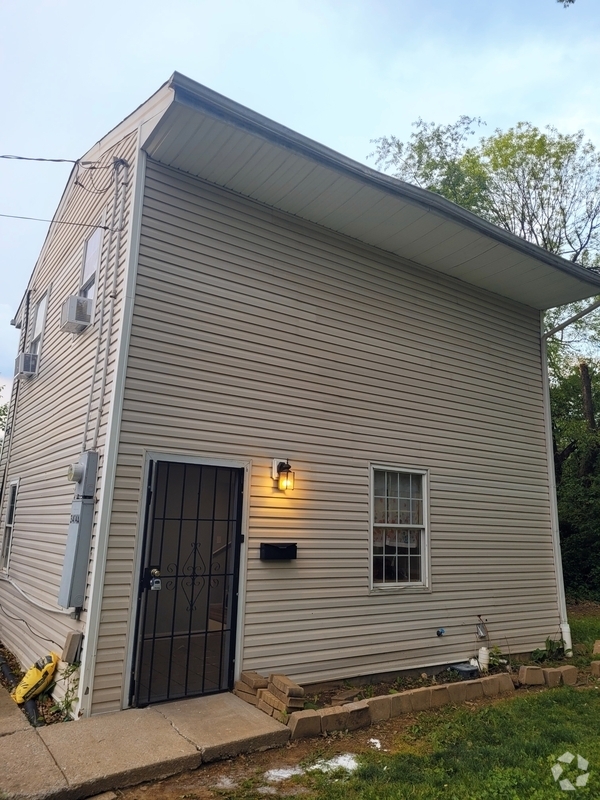 Building Photo - 3414-A Sherrill Avenue