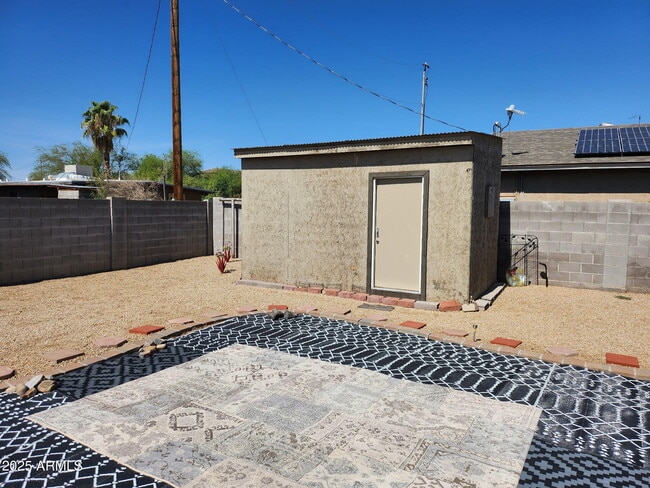 Building Photo - 2507 E Campo Bello Dr