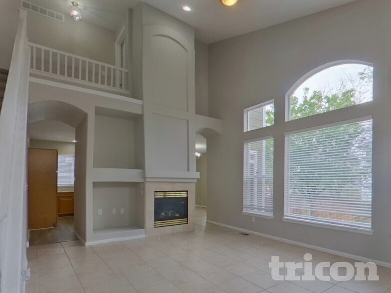 Building Photo - 10893 Bullock Ct