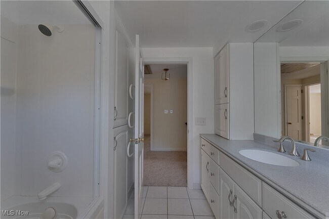 Building Photo - 4185 Adeer Dr