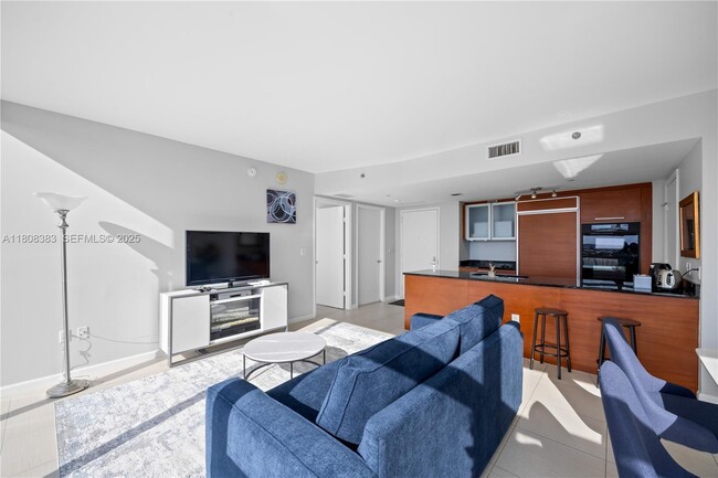 Building Photo - 1830 S Ocean Dr