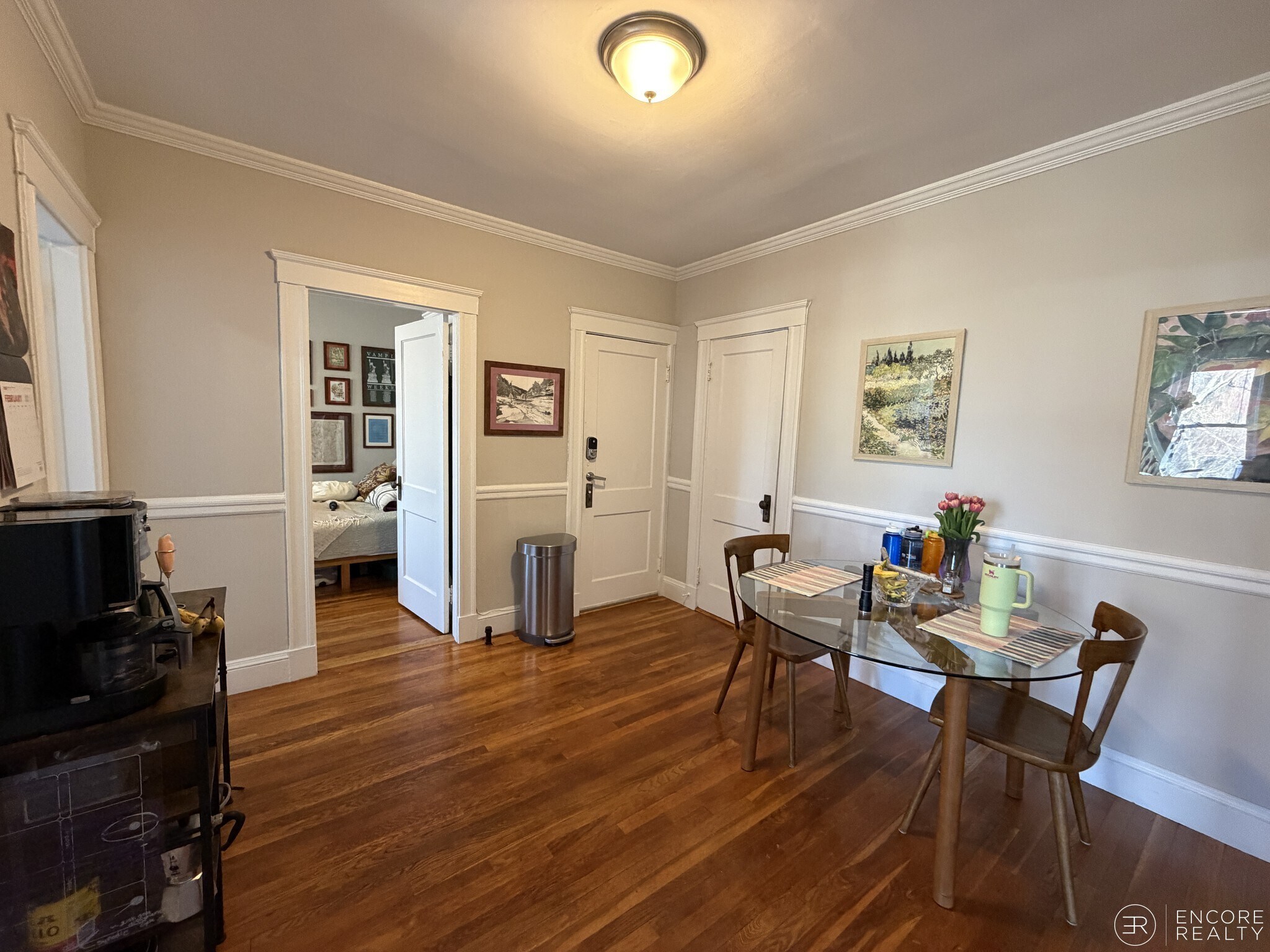 Building Photo - 23 Gray St