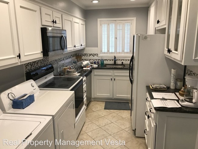 Building Photo - 2 br, 1.5 bath House - 767 Willow Creek Drive