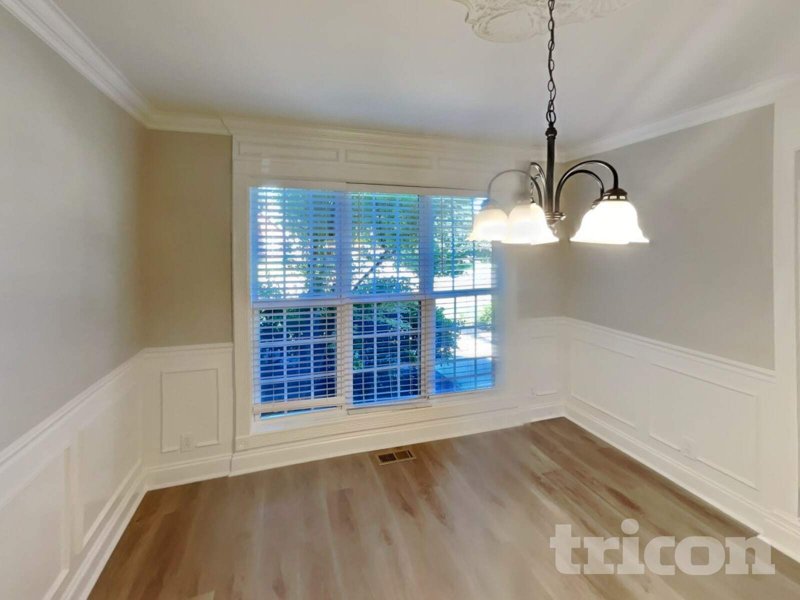 Building Photo - 2911 Wolves Trail