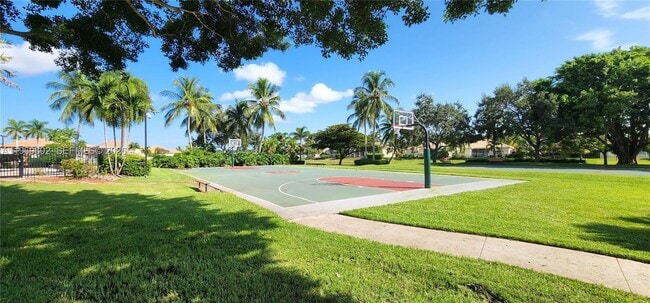 Building Photo - 833 Vista Meadows Dr