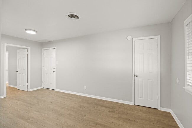 Building Photo - 3531 Midwest Dr