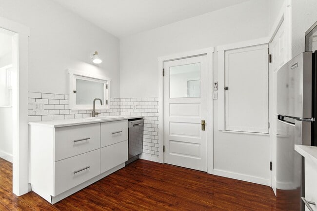 Building Photo - Charming Updated Home with Loft & Secure A...