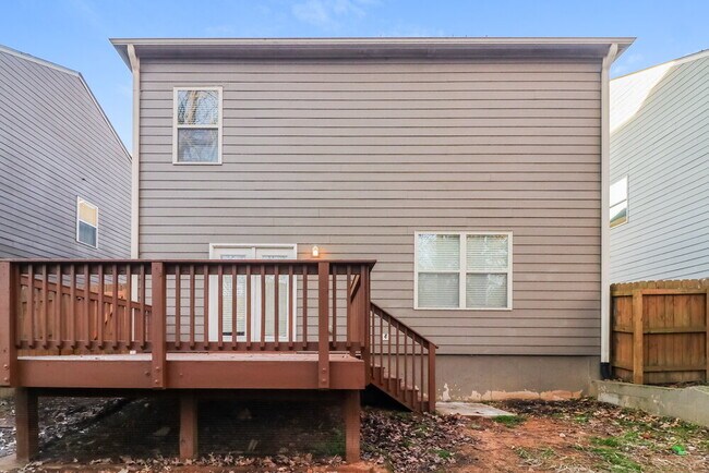 Building Photo - 275 Shaw Dr