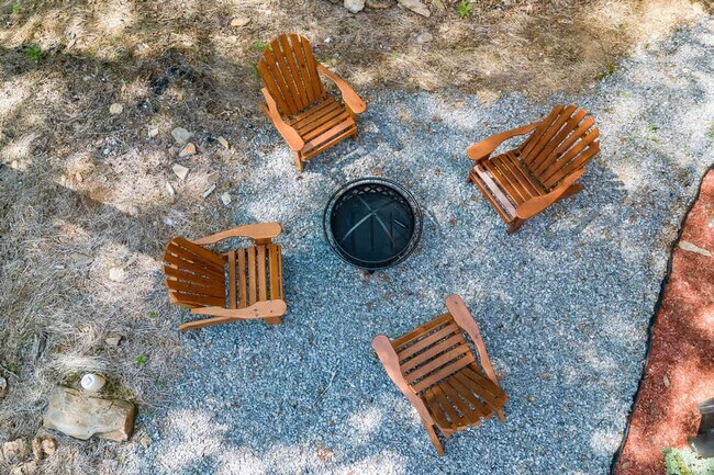 Building Photo - 43 Medina Ct