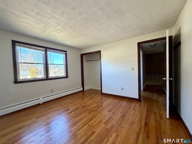 Building Photo - 44 Crabapple Rd