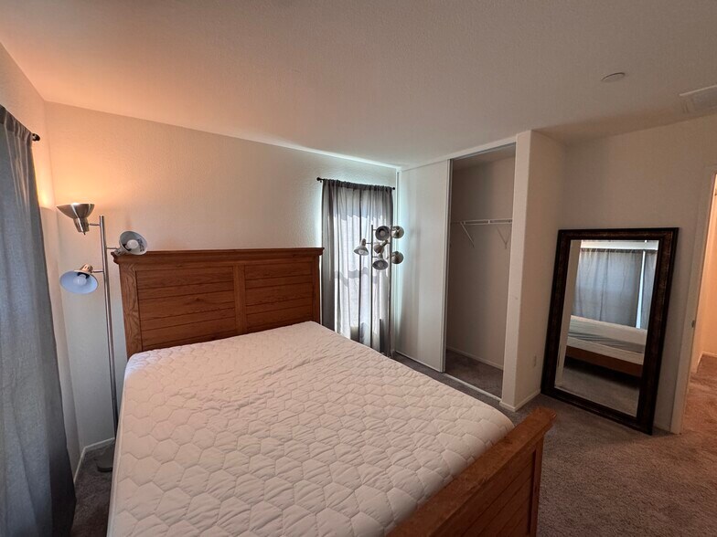Bedroom 3 - 15659 Whispering Creek Way