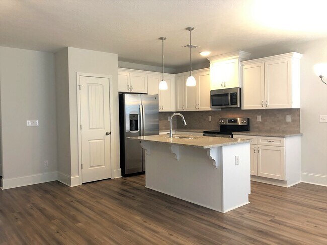 Building Photo - 8195 Bannock Cir