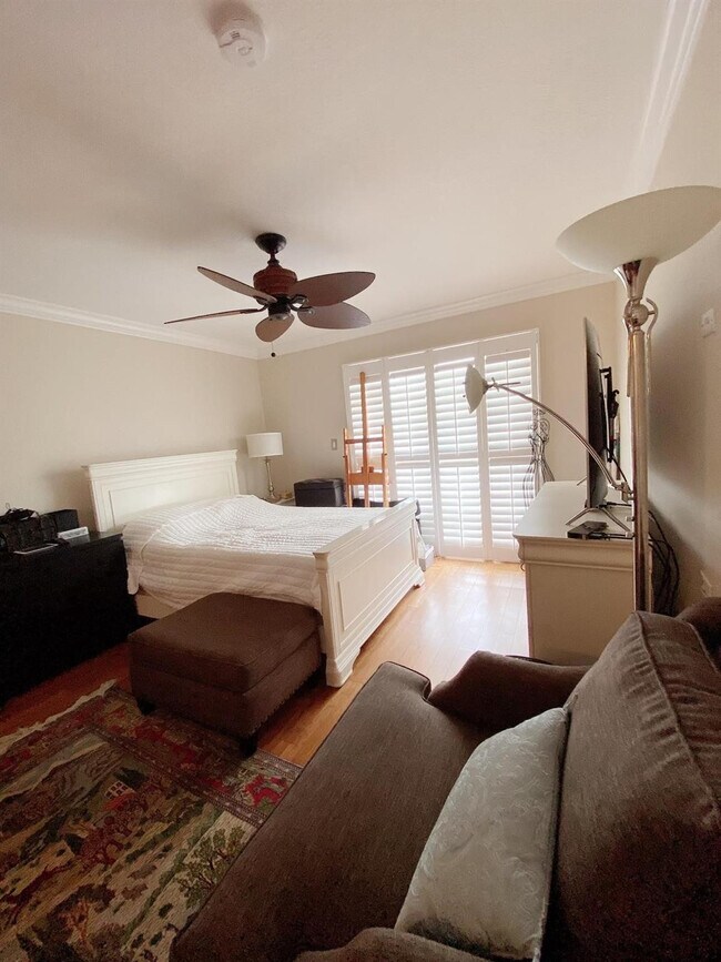 Building Photo - 1501 E Broward Blvd