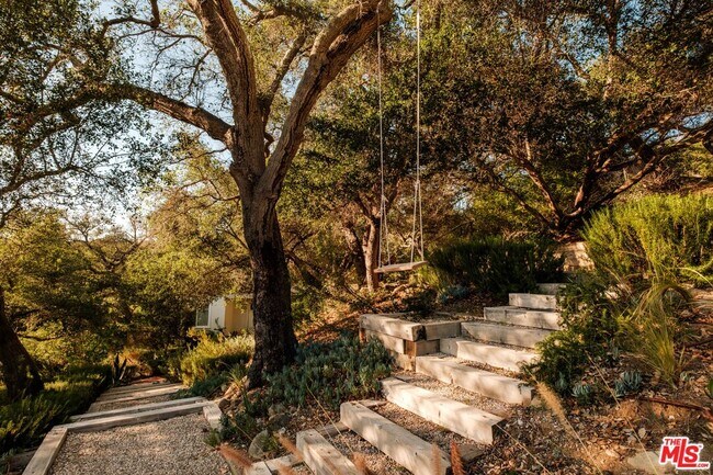Building Photo - 21717 Encina Rd