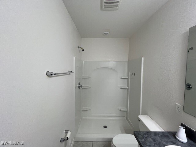Building Photo - 3105 Sally Ave S