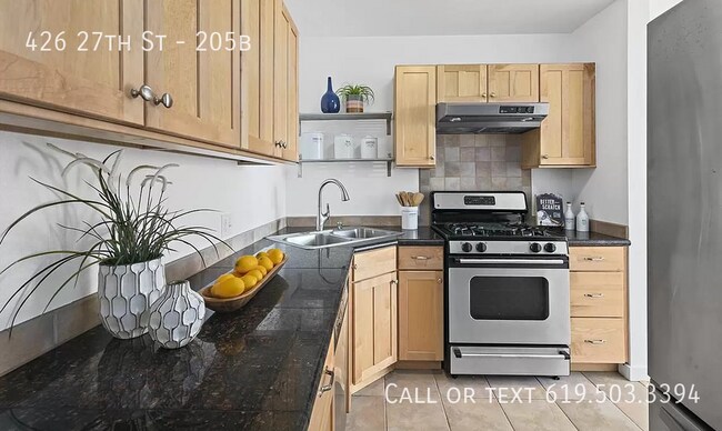 Building Photo - Urban Elegance: Chic 2-Bed Loft Condo in O...