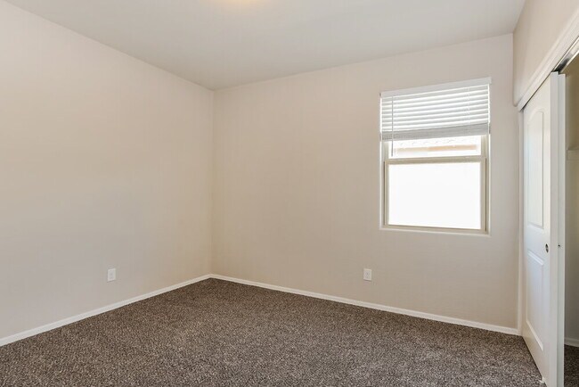 Building Photo - 25444 W Darrel Dr