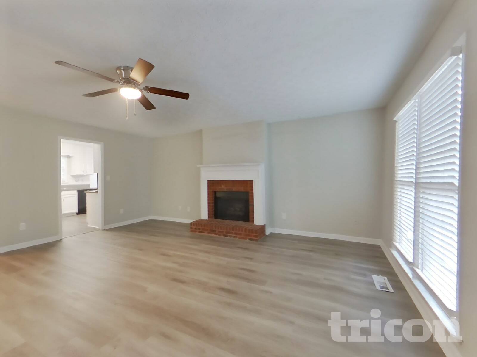 Building Photo - 262 Maplelake Dr