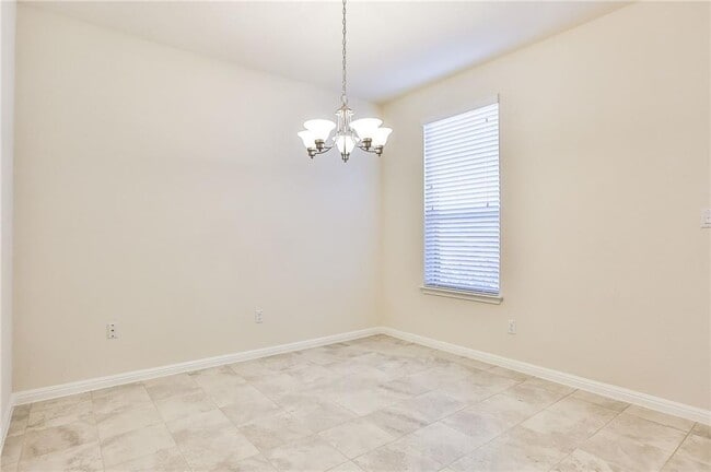 Building Photo - 637 Gabrielle Anne Dr