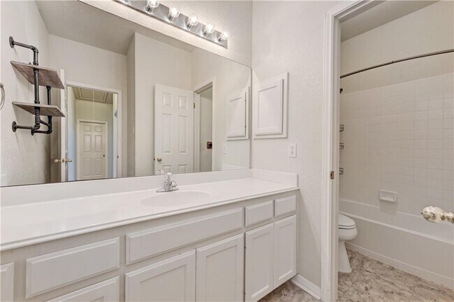 Building Photo - 8516 Dunsmere Dr