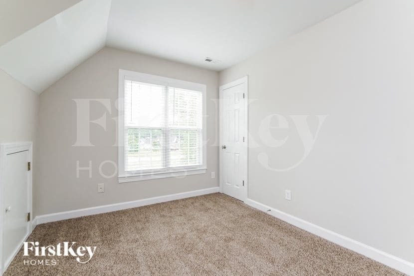 Building Photo - 414 Winfred Dr