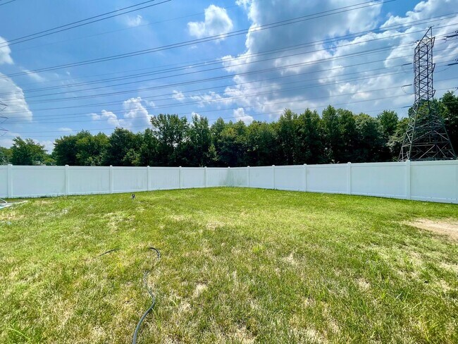 Building Photo - 1223 Richwood Ave