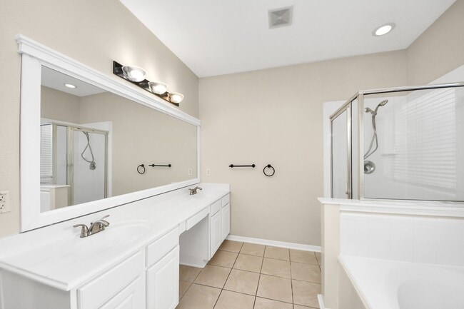 Building Photo - 17303 Quiet Grove Ln