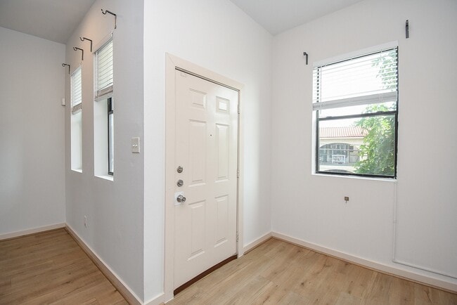 Building Photo - 4106 McKinney St