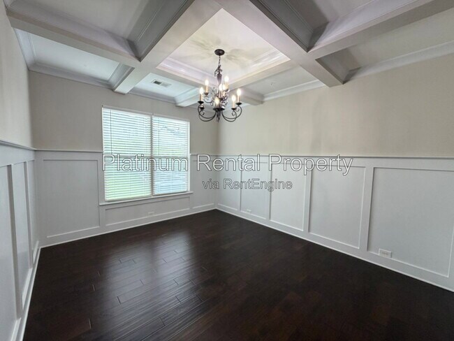 Building Photo - 5075 Rialto Way