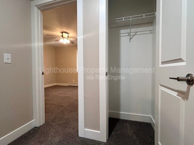 Building Photo - 2855 Taft Ave SW