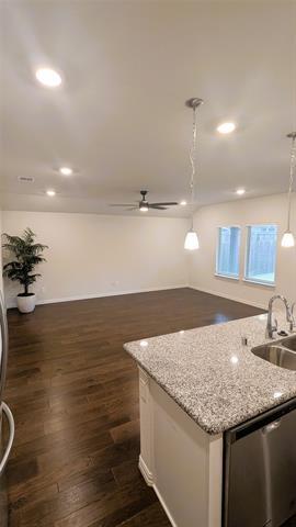 Building Photo - 2408 Wildhaven Rd