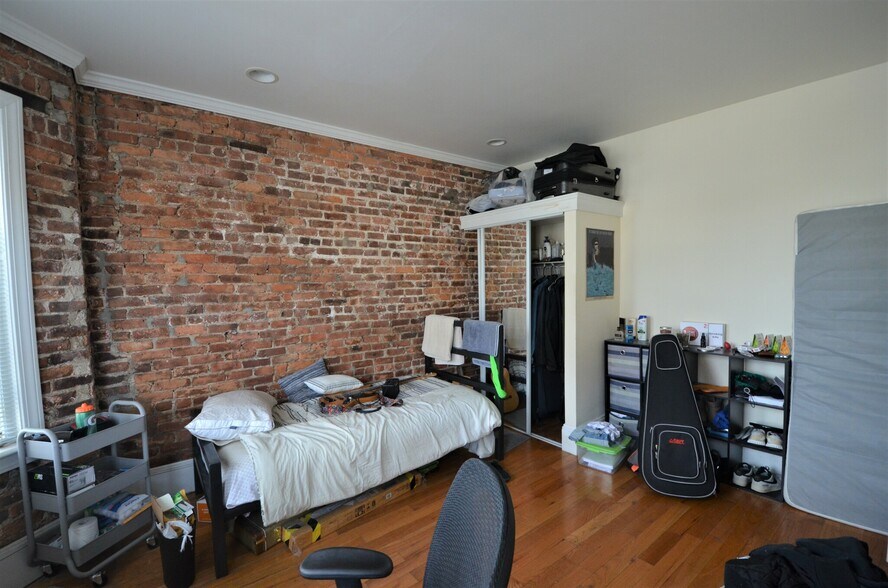 Building Photo - 45 Hemenway St