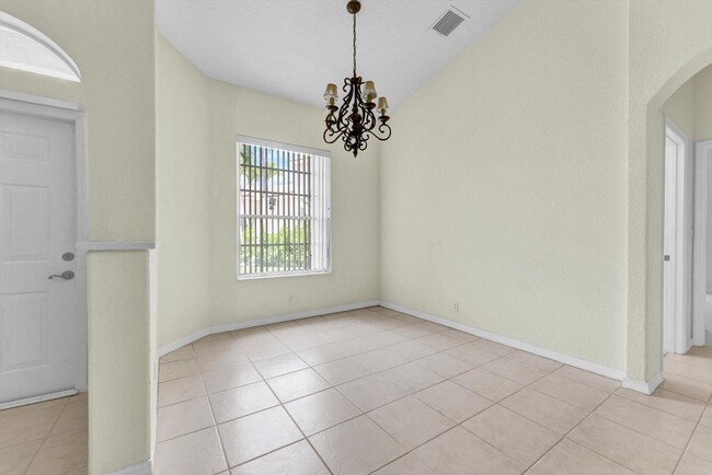 Building Photo - 2531 Coakley Pt
