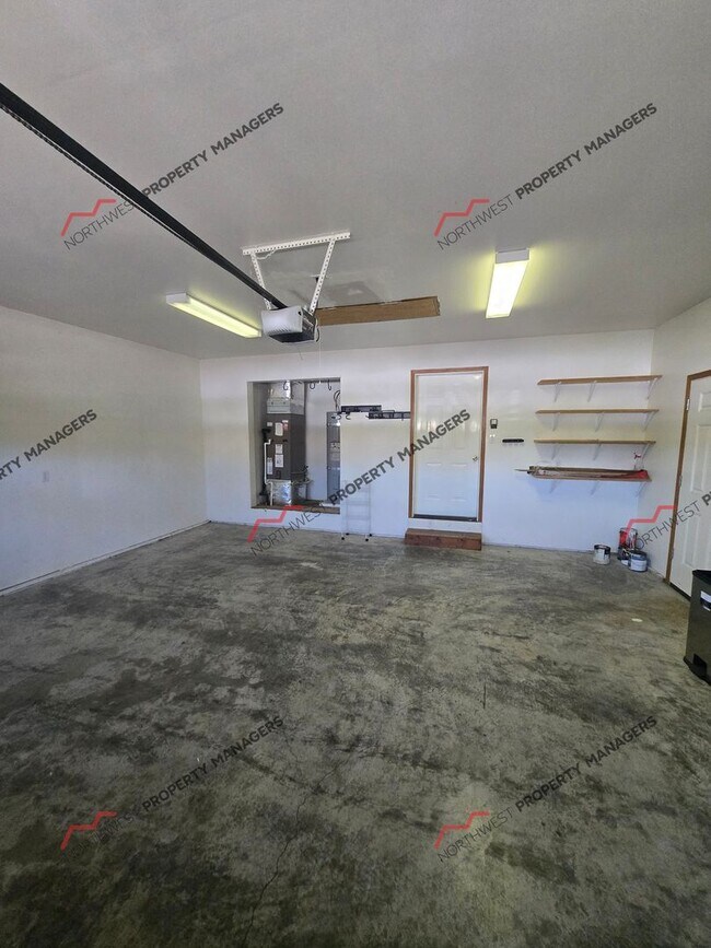 Building Photo - 152 Newaukum Village Dr