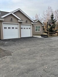 Building Photo - 1502 E Bogard Rd