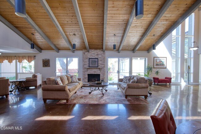 Building Photo - 254 Sequoia Ct