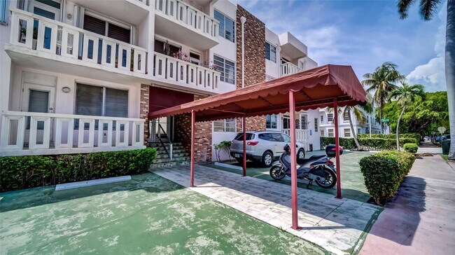 Building Photo - 1150 Euclid Ave