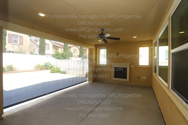 Building Photo - 509 S Trident St