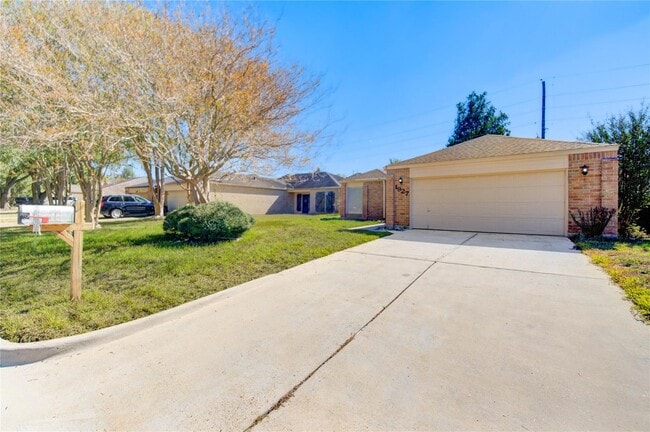 Building Photo - 1927 Ash Meadow Dr