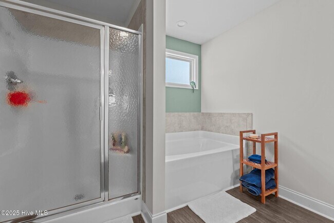 Building Photo - 620 Overland Ct